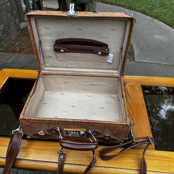 Luxury case. Petit Choice Samantha Thavasa. - Picture 2 of 4